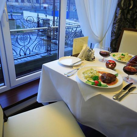 Victoria Hotel Kharkiv Restaurant photo